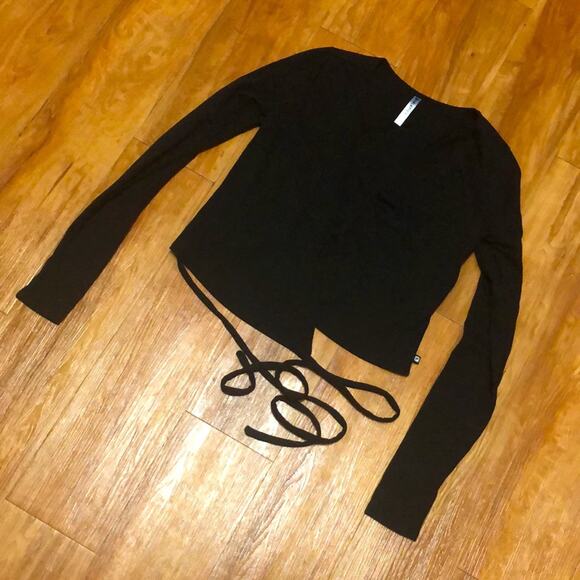 Fabletics Black Long Sleeve Wrap Top Size Small - Picture 1 of 5